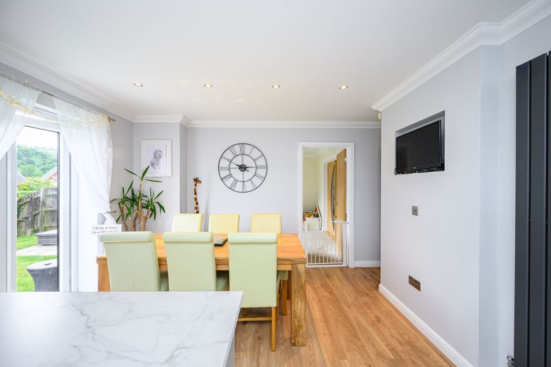 Breakfast Room- click for photo gallery